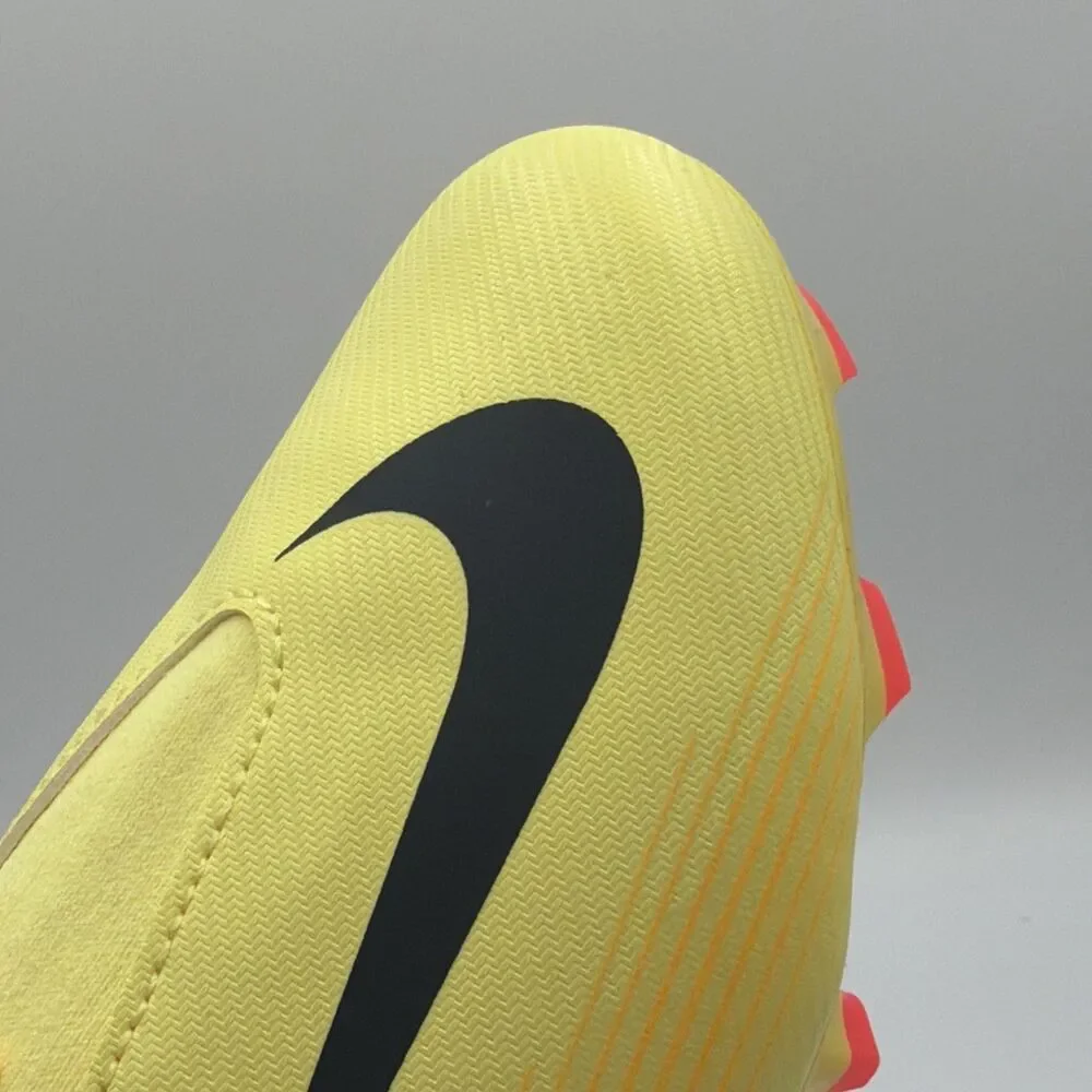 Youth Size 1.5Y Nike Jr Zoom Superfly 10 Academy Soccer Cleats FG/KM HF3417-800